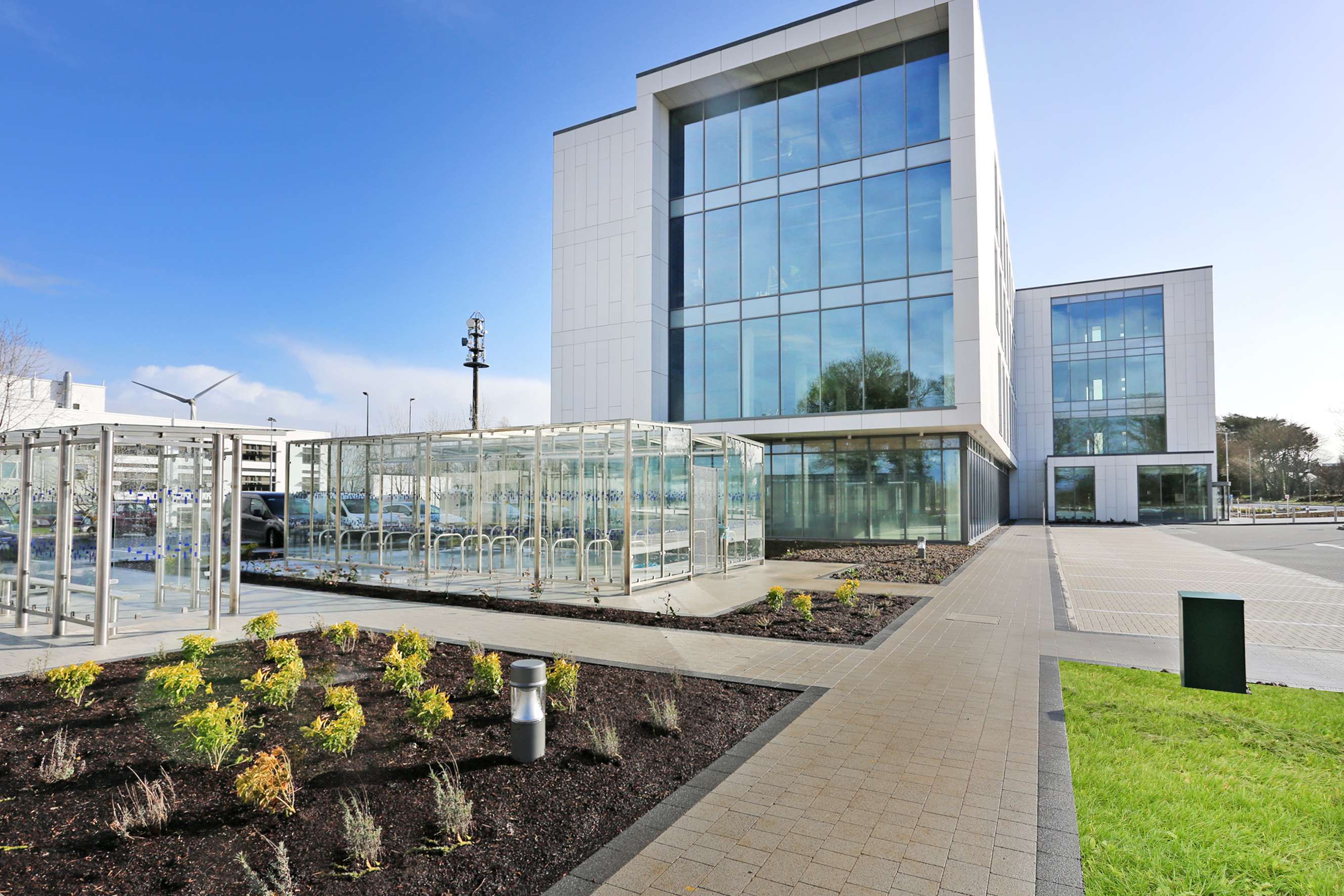 Kneat Solutions expands into Fine Grain developed Green Workspace in Limerick