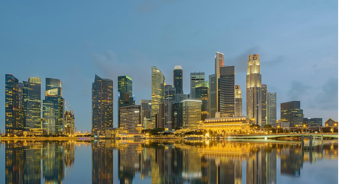Singapore Skyline - Fullerton @ Dusk v2